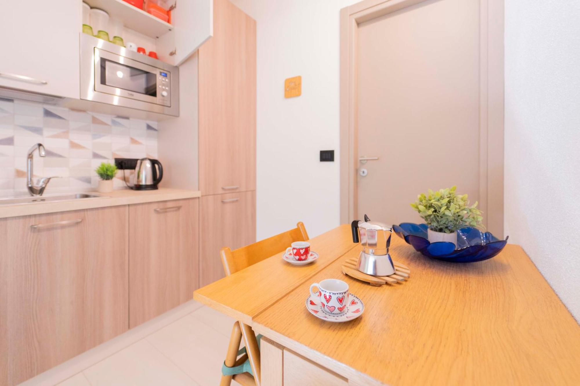 307 - Casa Sara, 5 Minuti Di Auto Dal Mare E Dal Centro Di Sestri, Con Parcheggio Privato Apartment