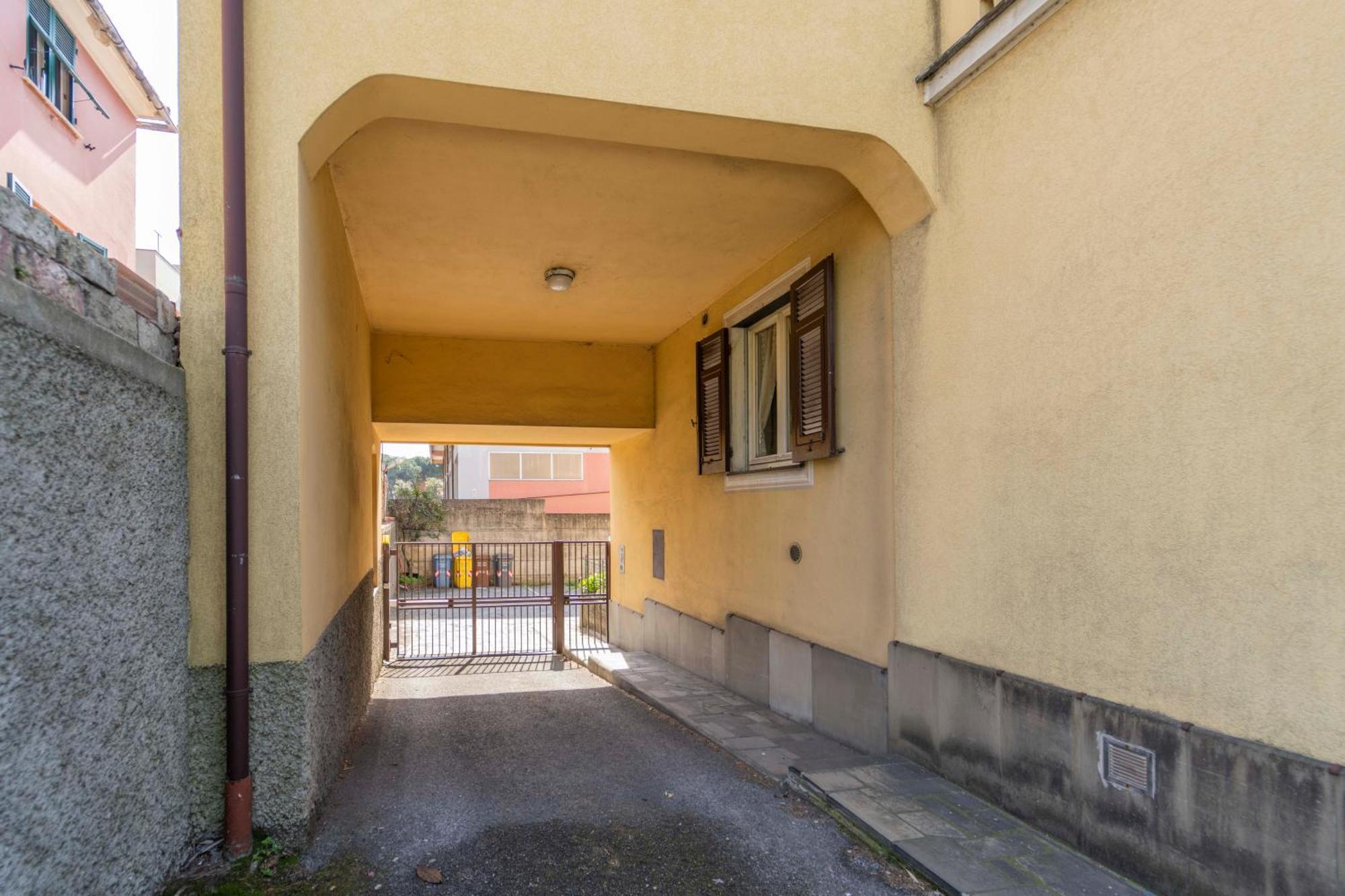 307 - Casa Sara, 5 Minuti Di Auto Dal Mare E Dal Centro Di Sestri, Con Parcheggio Privato